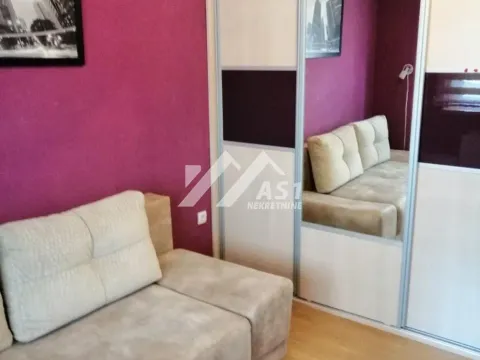 Izdavanje, četvorosoban stan, 95m², Novo naselje, Novi Sad - image 7