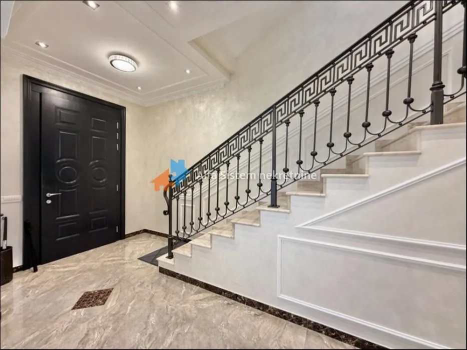 Rent, house, 510m², Banovo Brdo, Beograd