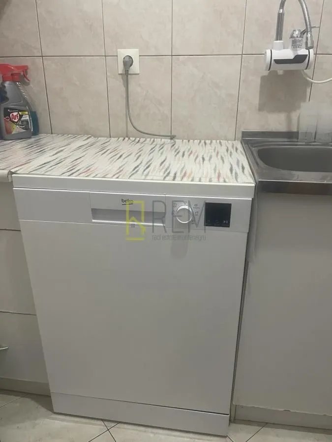Prodaja, dvosoban stan, 65m², Stari Aerodrom, Podgorica
