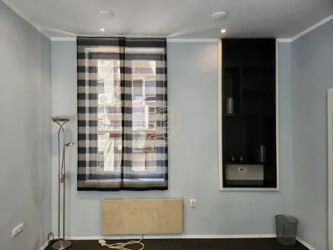 Izdavanje, poslovni prostor, 80m², Stari Grad, Beograd - image 10