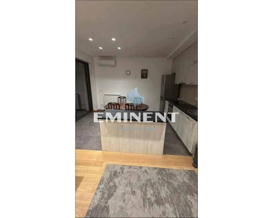 Rent, three bedroom apartment, 65m², Stari Grad, Beograd