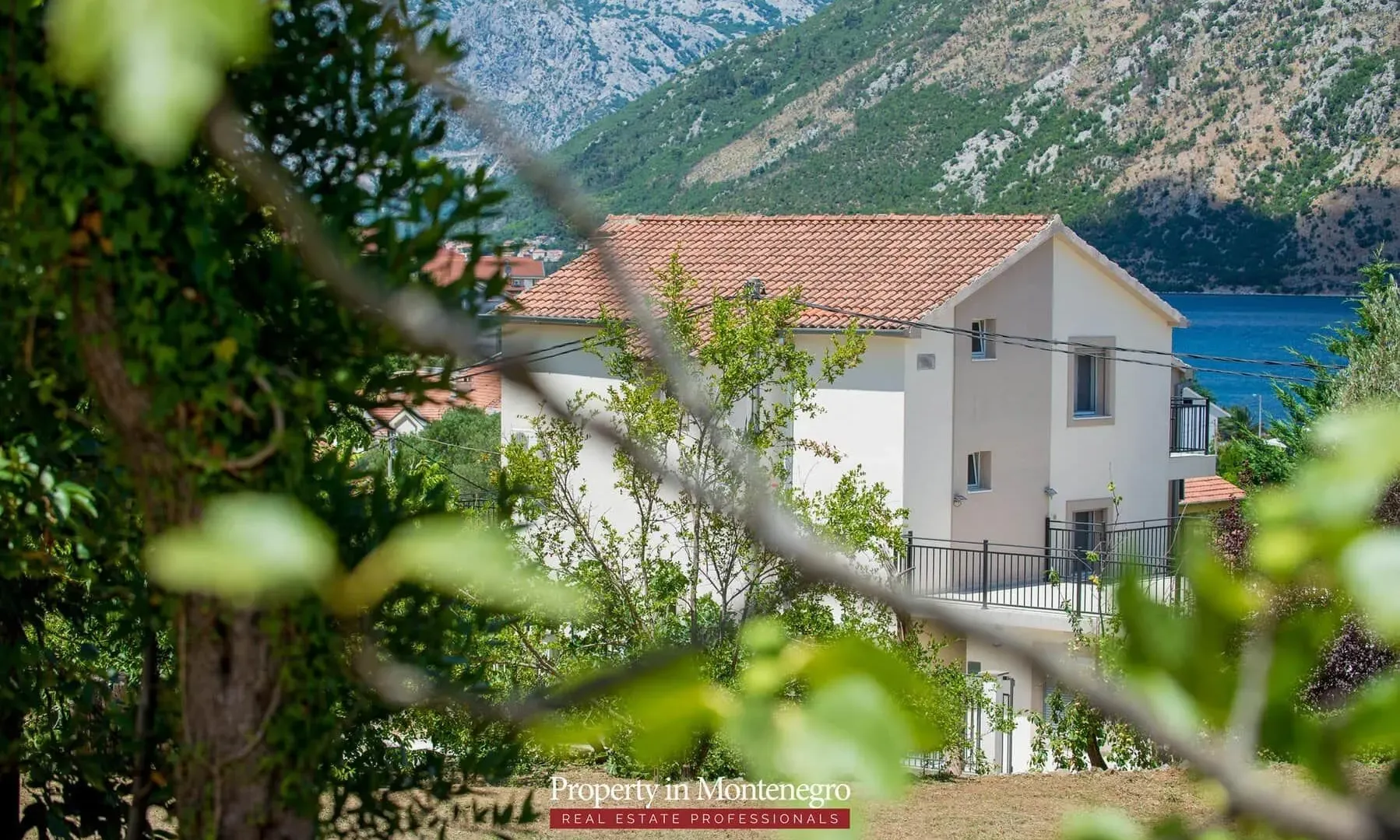 Prodaja, kuća, 350m², Stoliv, Kotor
