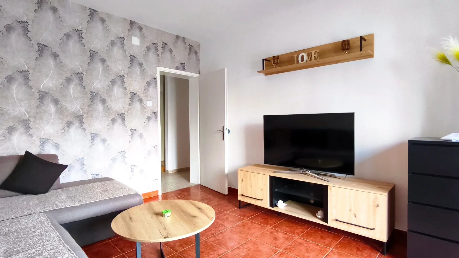 Sale, three bedroom apartment, 51m², Centar, Budva