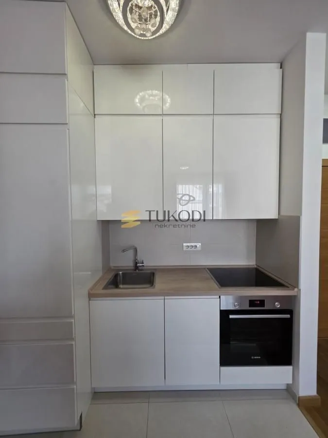 Prodaja, jednosoban stan, 34m², Centar, Novi Sad