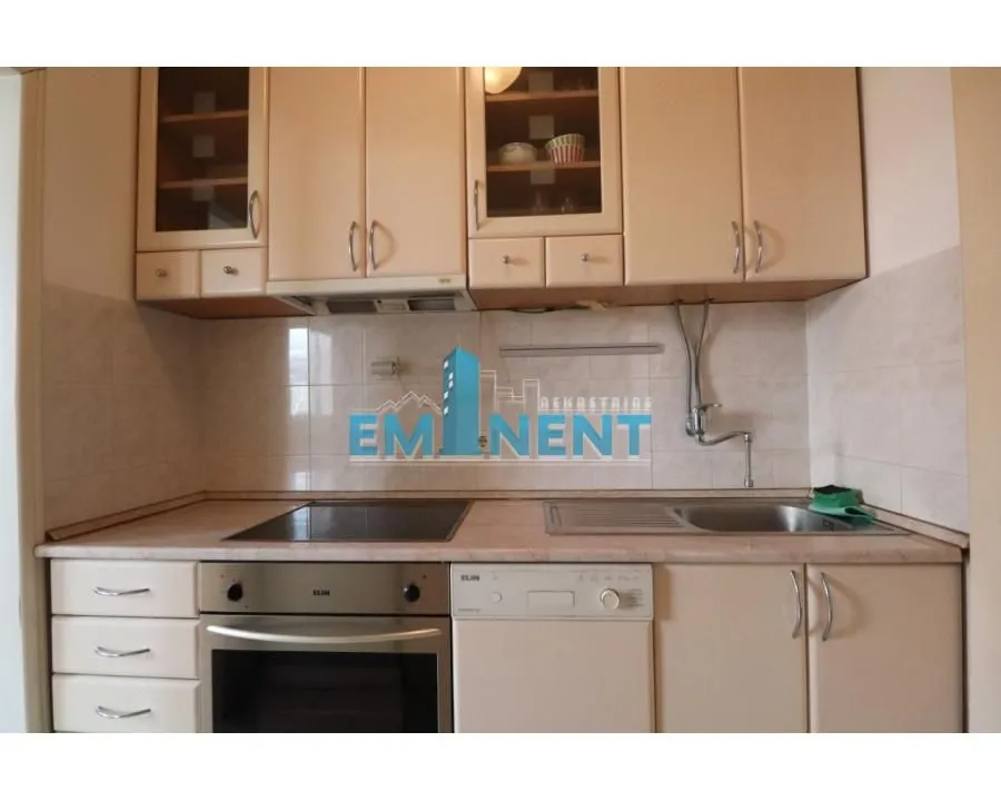 Izdavanje, dvosoban stan, 63m², Stari Grad, Beograd