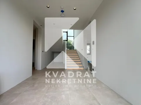 Sale, house, 230m², Gornja Gorica, Podgorica - image 9