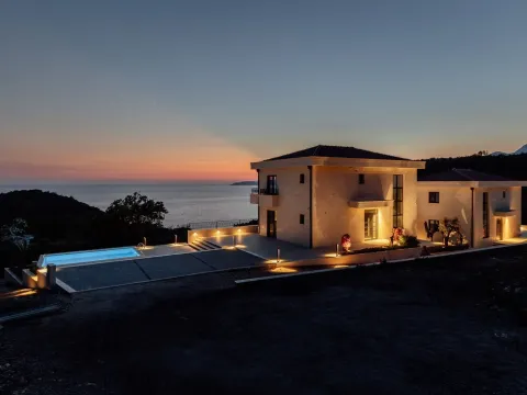 Izdavanje, kuća, 318m², Reževići, Budva - image 25