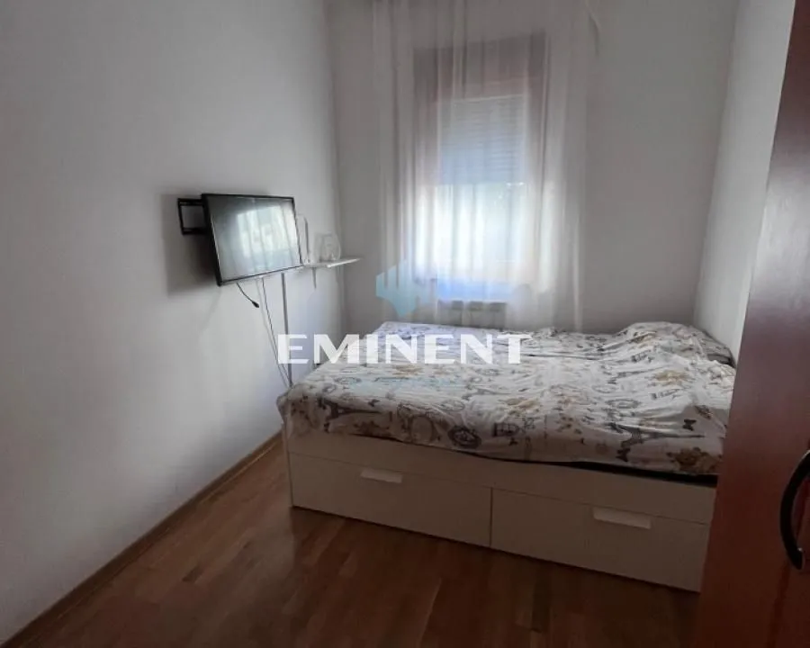 Rent, two bedroom apartment, 48m², Lipov Lad, Zvezdara Sve Podlokacije