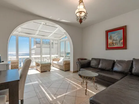 Sale, one bedroom apartment, 53m², Pržno, Budva - image 6