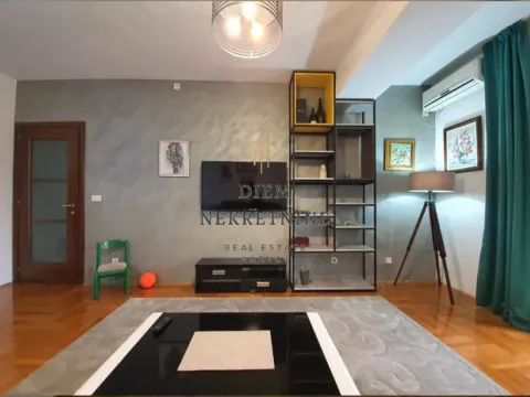 Rent, two bedroom apartment, 70m², City Kvart, Podgorica - image 3