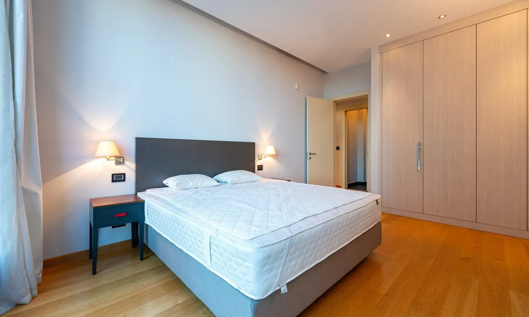 Prodaja, dvosoban stan, 106m², Kod Capital Plaze, Podgorica