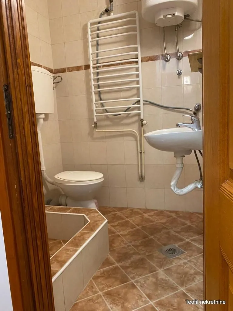 Sale, four bedroom apartment, 84m², Stari Grad, Beograd