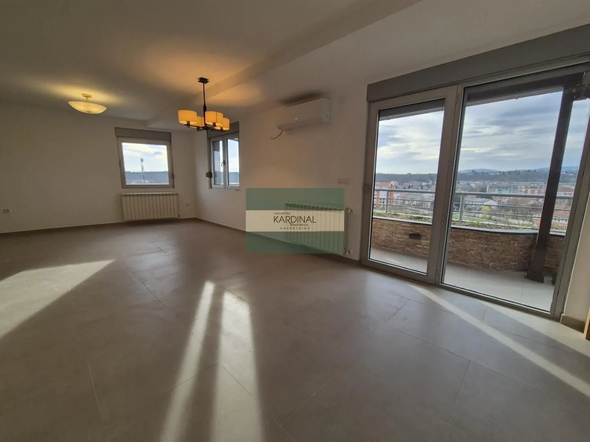 Sale, three bedroom apartment, 95m², Vašarište, Jagodina