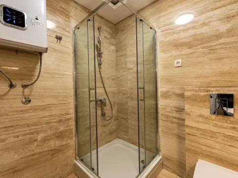 Prodaja, trosoban stan, 160m², Pržno, Budva - image 16