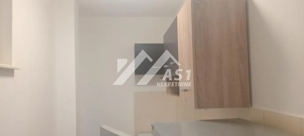 Izdavanje, jednosoban stan, 34m², Detelinara, Novi Sad Sve Podlokacije