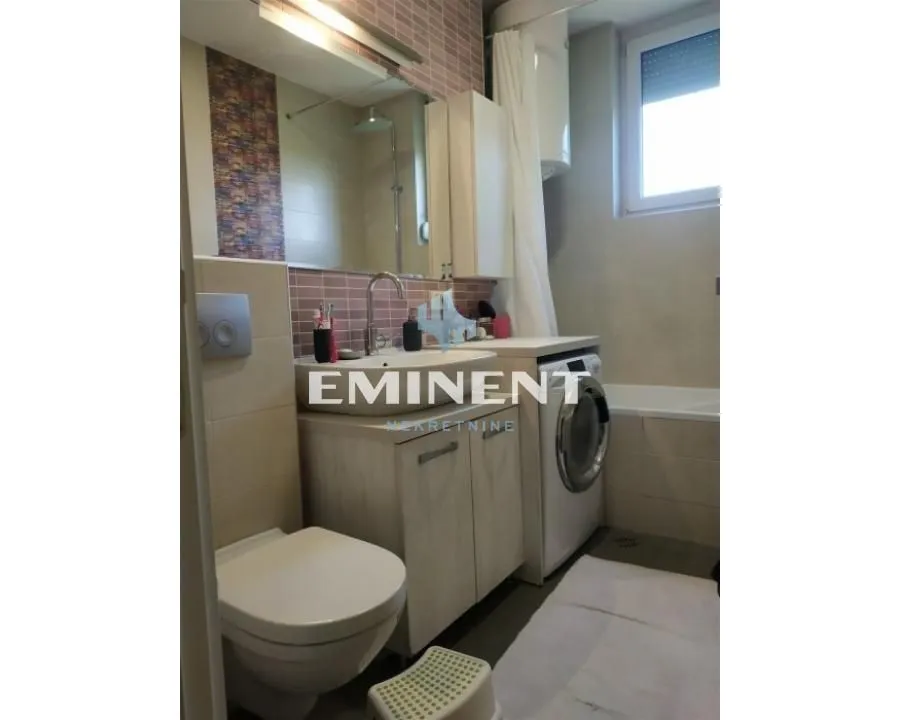 Izdavanje, četvorosoban stan, 80m², Profesorska Kolonija, Palilula Sve Podlokacije