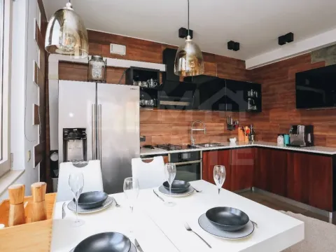 Izdavanje, dvosoban stan, 80m², Tivat, Crna Gora - image 5