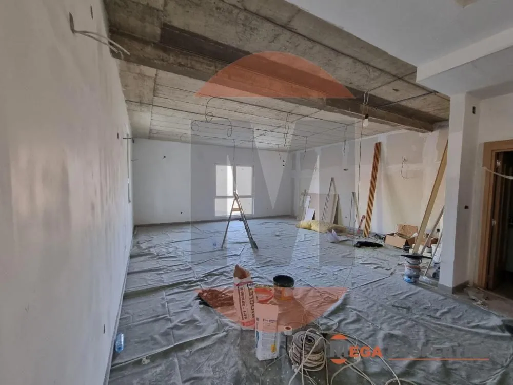 Izdavanje, poslovni prostor, 65m², Kaludjerica, Grocka