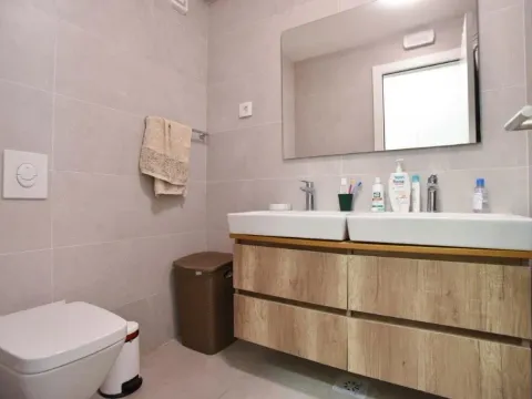 Prodaja, trosoban stan, 94m², Bečići, Budva - image 12