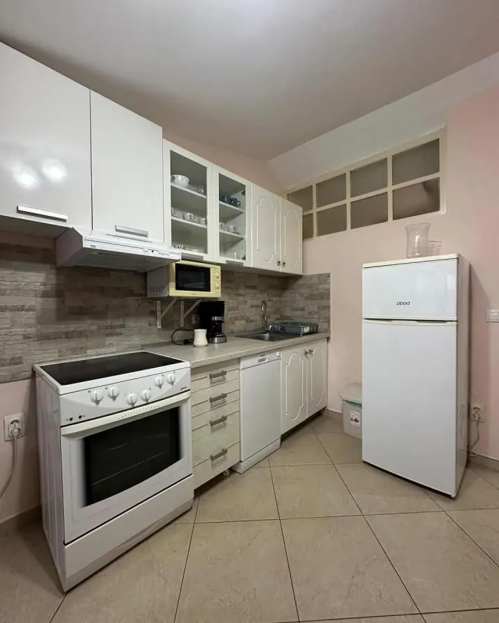 Rent, one bedroom apartment, 45m², Centar, Tivat
