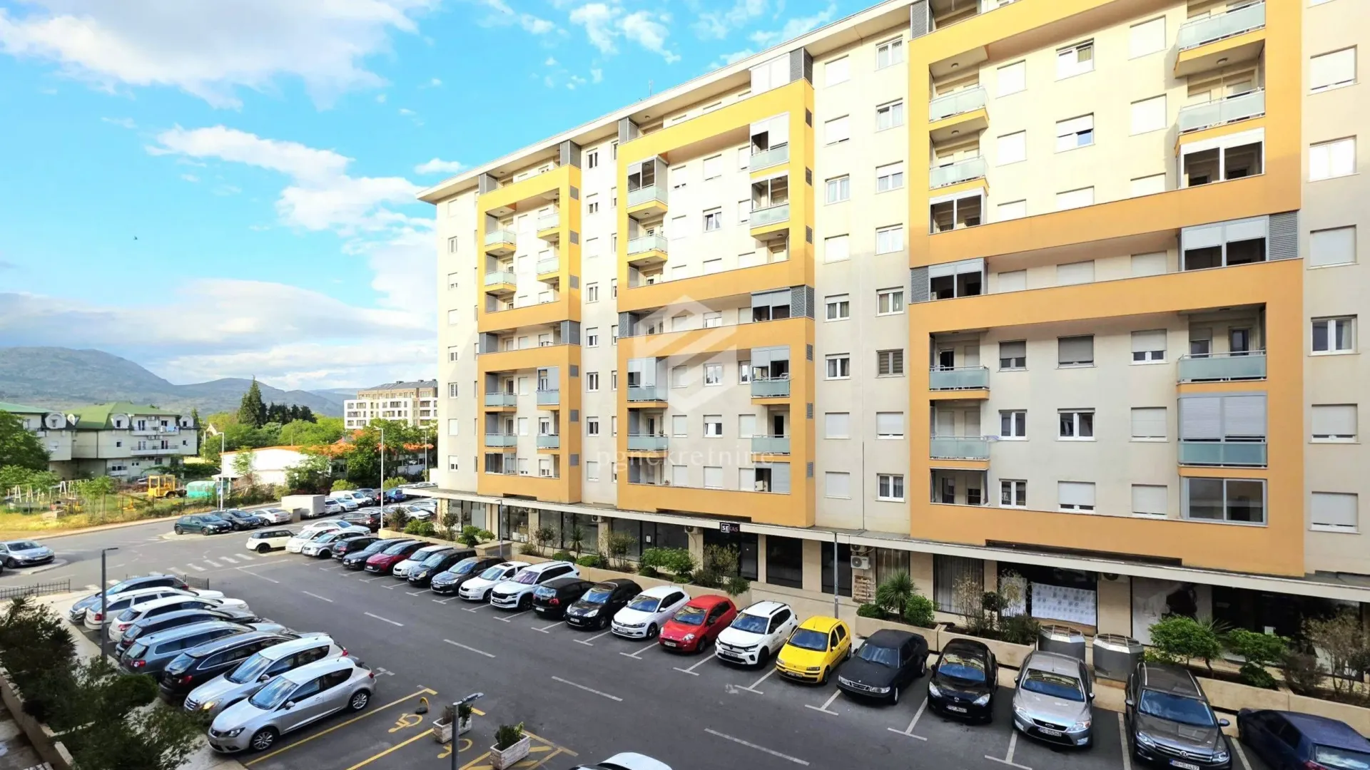 Rent, two bedroom apartment, 64m², City Kej, Podgorica