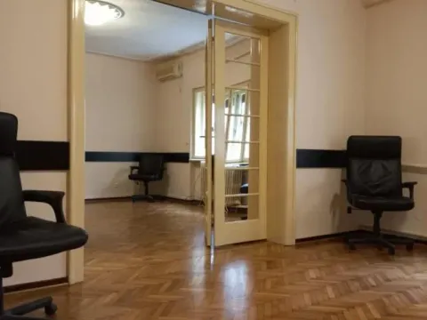 Izdavanje, poslovni prostor, 122m², Klinički Centar, Beograd - image 2