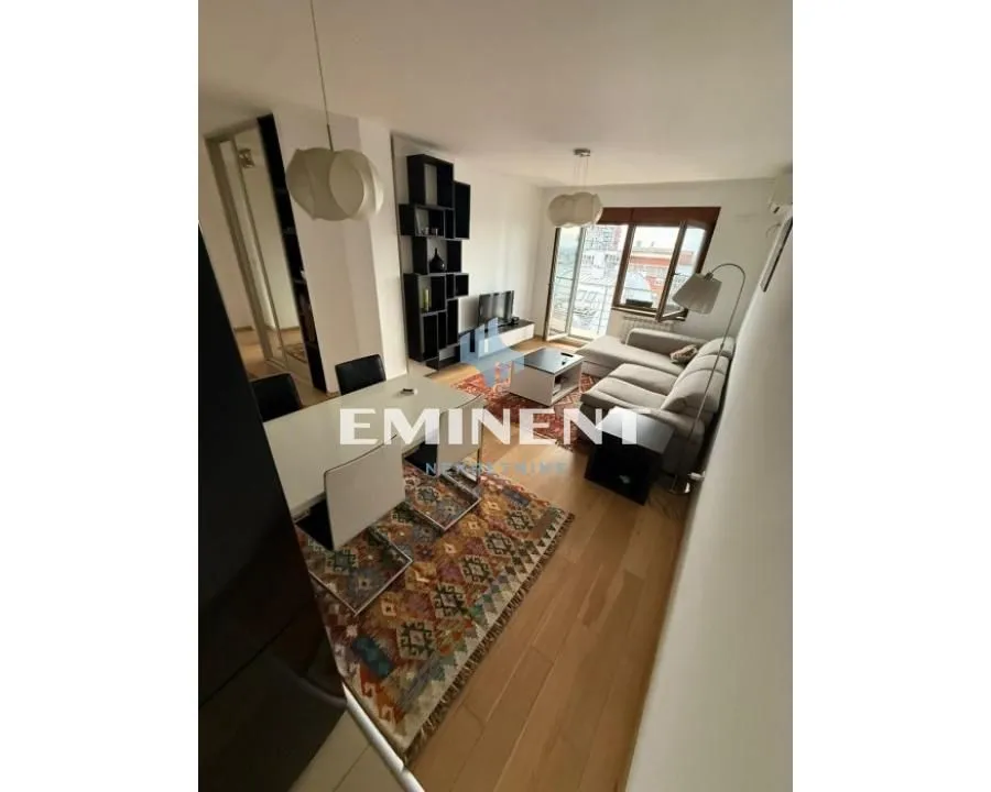 Izdavanje, trosoban stan, 73m², Crveni Krst, Beograd