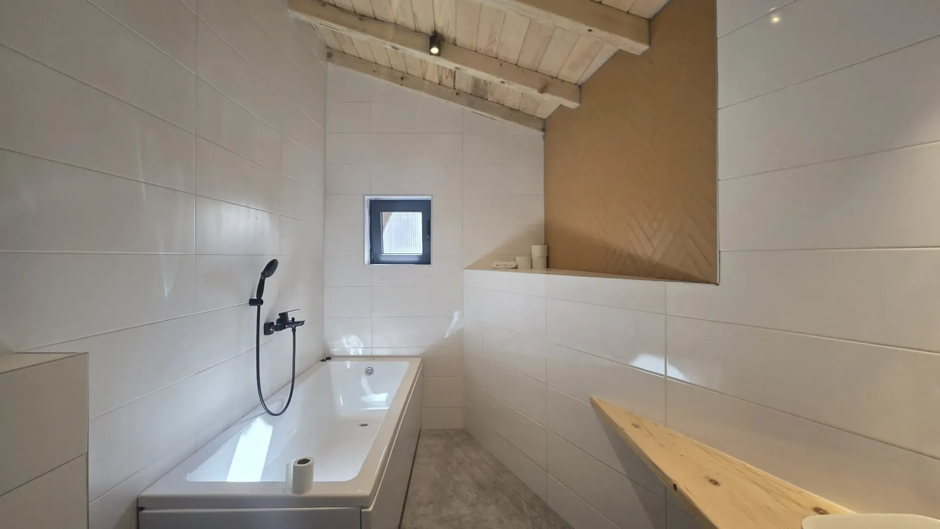 Prodaja, kuća, 210m², Markovići, Budva
