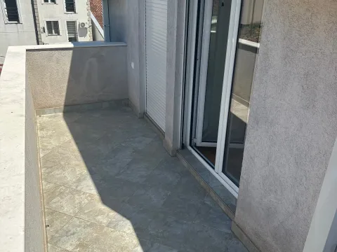 Rent, two bedroom apartment, 72m², Momišići, Podgorica - image 15