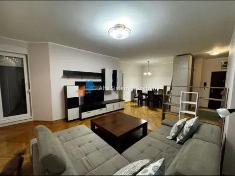 Izdavanje, četvorosoban stan, 85m², Čubura, Beograd