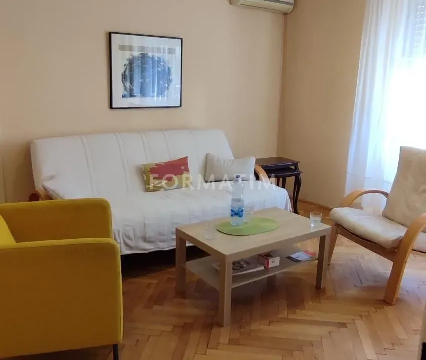 Izdavanje, dvosoban stan, 51m², Savski Venac, Beograd