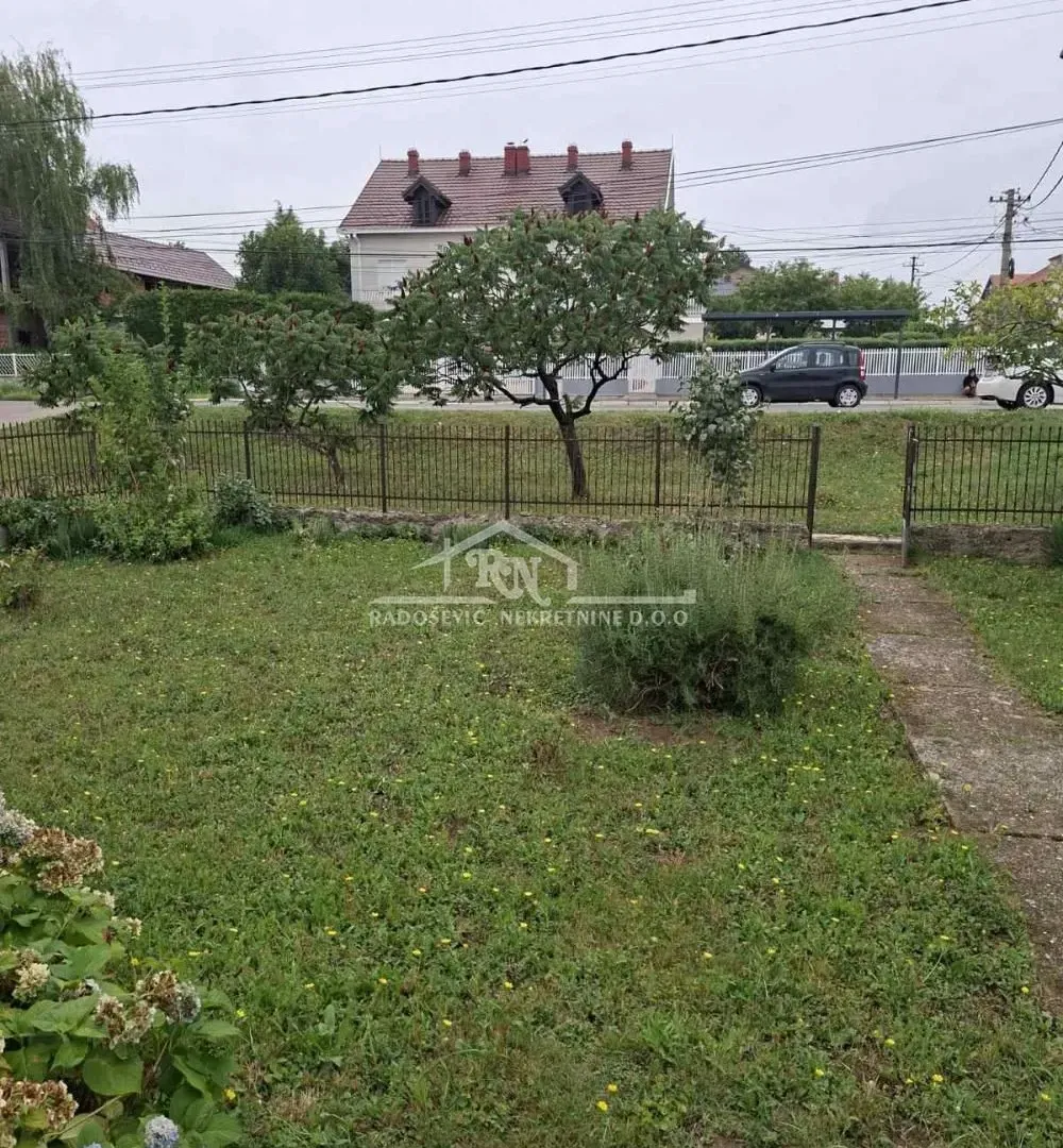 Sale, house, 76m², Čukarica, Beograd