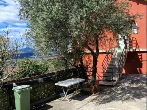 Izdavanje, dvosoban stan, 70m², Radanovići, Kotor - image 14