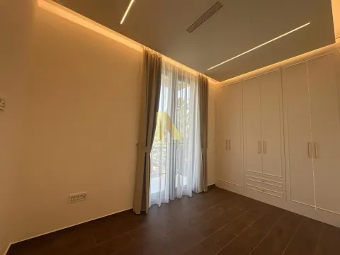 Izdavanje, četvorosoban stan, 116m², Novi Sad, Srbija - image 11