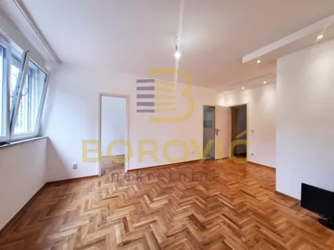 Izdavanje, četvorosoban stan, 65m², Novi Beograd Blok 21, Novi Beograd Sve Podlokacije - image 5