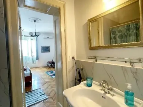 Rent, one bedroom apartment, 65m², Stari Grad, Beograd - image 12