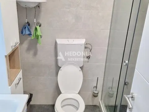 Izdavanje, trosoban stan, 73m², Nova Pazova, Stara Pazova - image 8