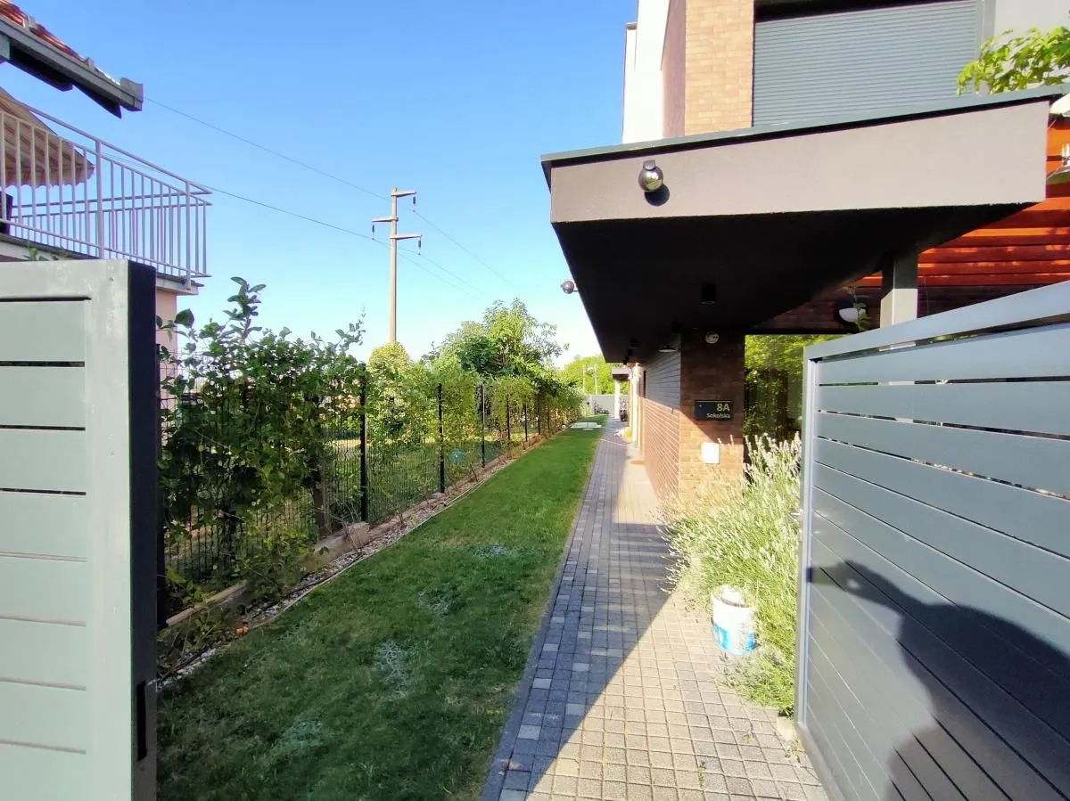 Izdavanje, kuća, 230m², Sremska Kamenica, Petrovaradin