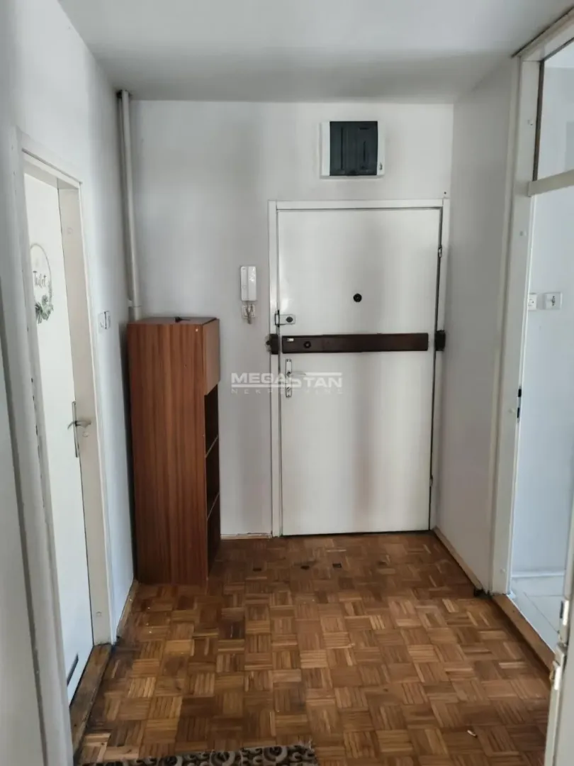 Rent, four bedroom apartment, 88m², Bajlonijeva Pijaca, Beograd