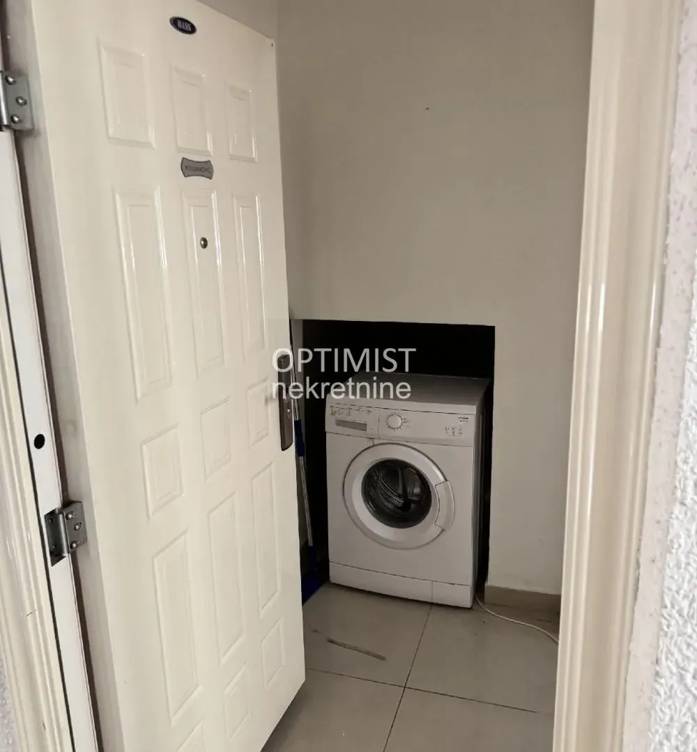 Prodaja, stan, 17m², Južni Bulevar, Vračar Sve Podlokacije