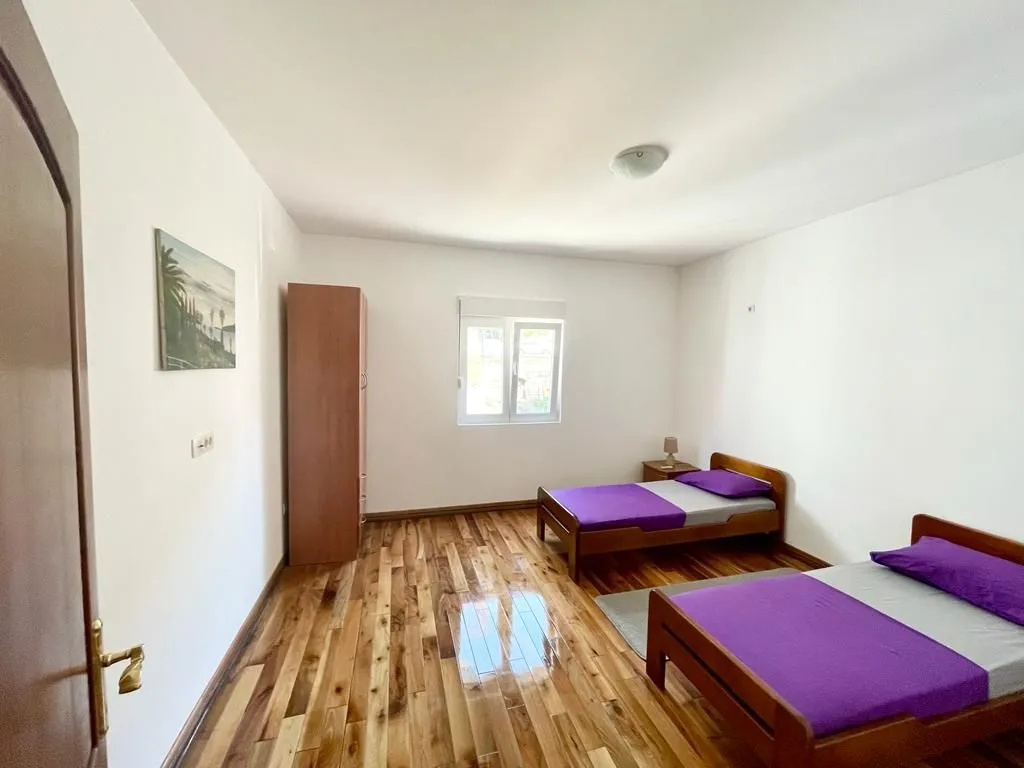 Prodaja, dvosoban stan, 88m², Đenovići, Herceg Novi