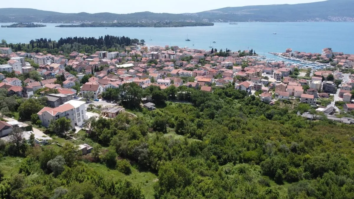 Prodaja, plac, 1400m², Tivat, Crna Gora