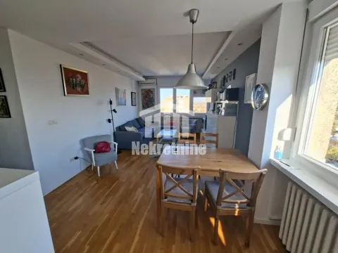 Sale, three bedroom apartment, 64m², Zemun Centar, Zemun Sve Podlokacije - image 2