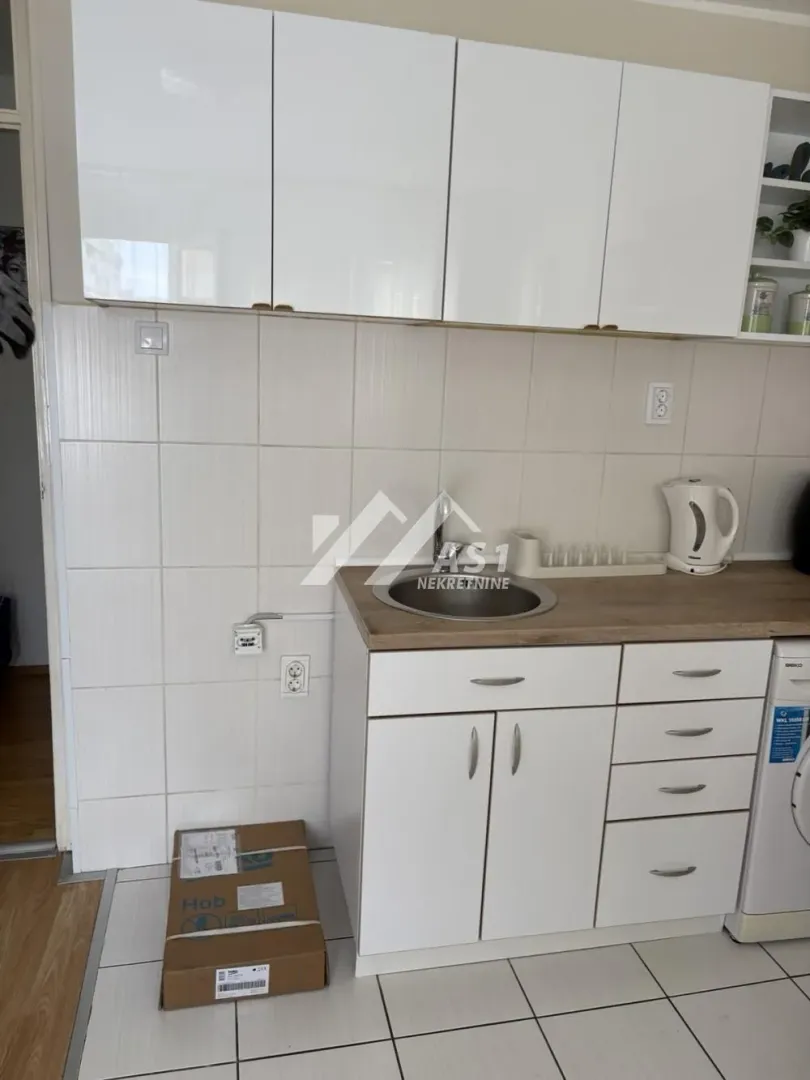 Izdavanje, jednosoban stan, 29m², Liman 3, Novi Sad Sve Podlokacije