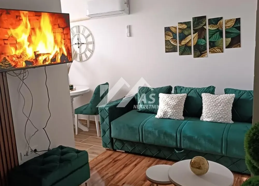 Prodaja, jednosoban stan, 23m², Salajka, Novi Sad Sve Podlokacije