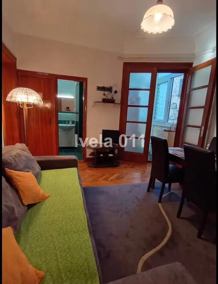 Rent, two bedroom apartment, 45m², Vračar Sve Podlokacije, Beograd