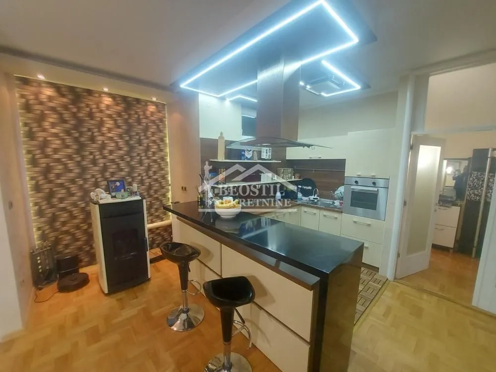 Prodaja, trosoban stan, 115m², Centar, Smederevo