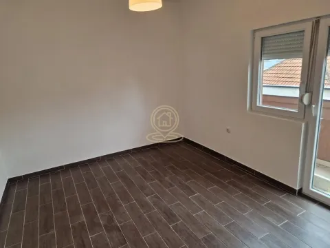 Sale, three bedroom apartment, 69m², Medijana, Niš - image 8