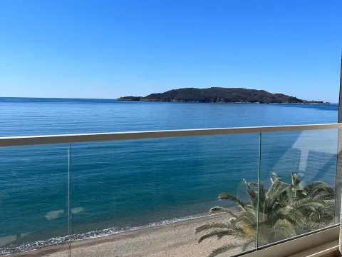 Prodaja, trosoban stan, 137m², Rafailovići, Budva
