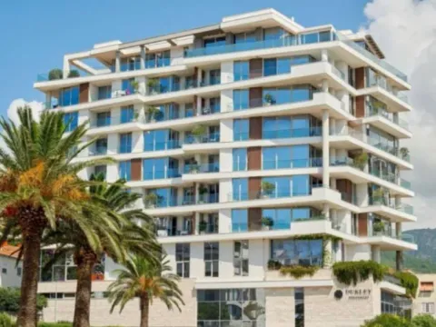 Prodaja, jednosoban stan, 64m², Budva, Crna Gora